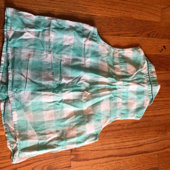 Tops - Picture 2 of 3